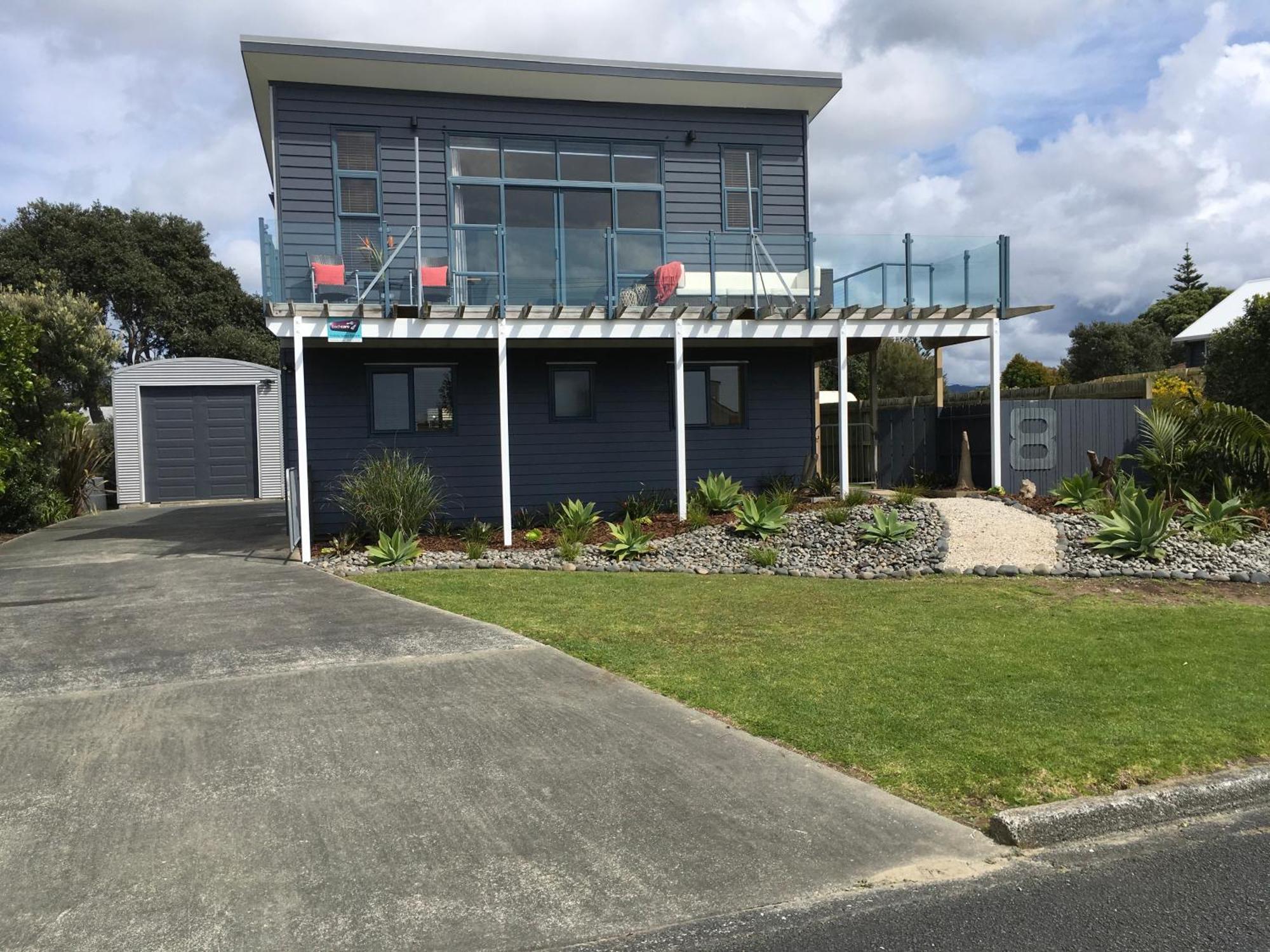Oceans 8 - Mangawhai Heads Holiday Home 외부 사진