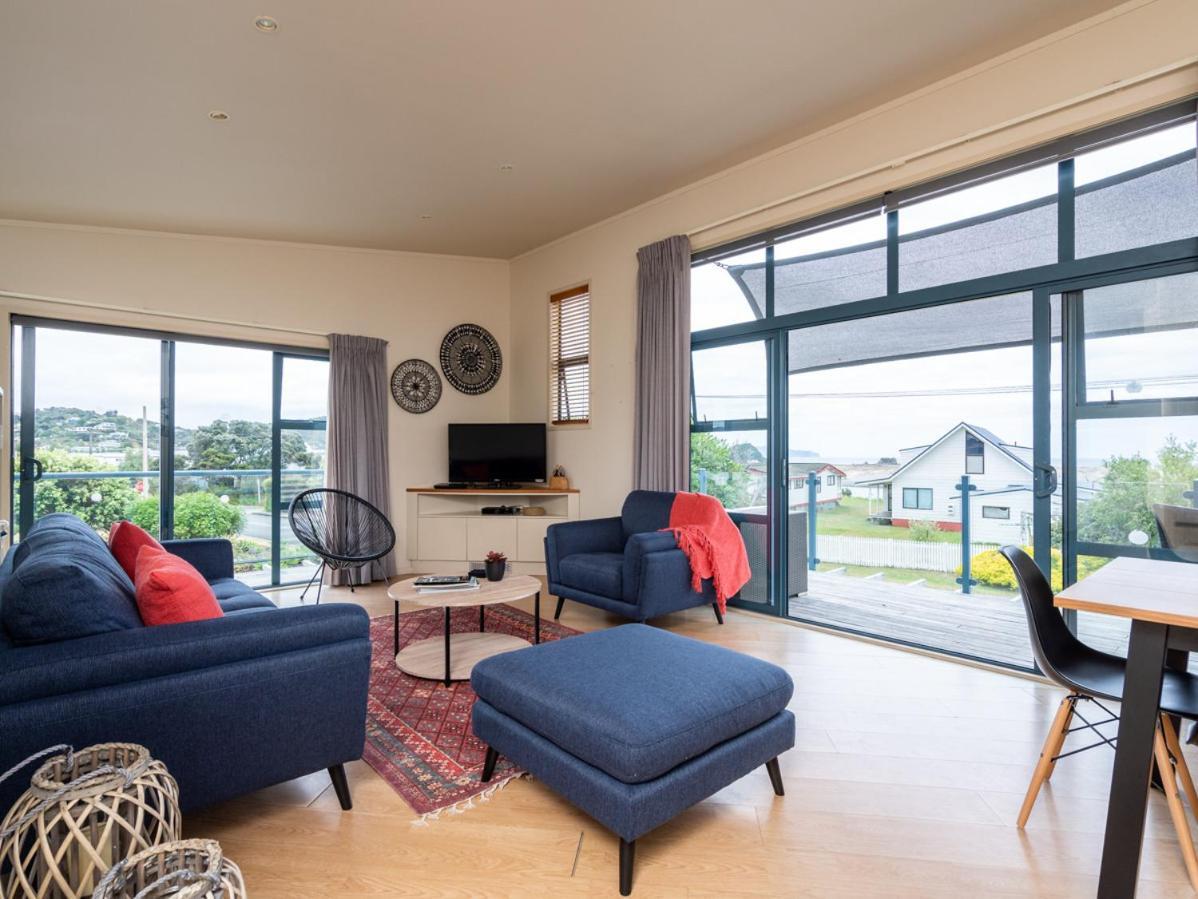Oceans 8 - Mangawhai Heads Holiday Home 외부 사진
