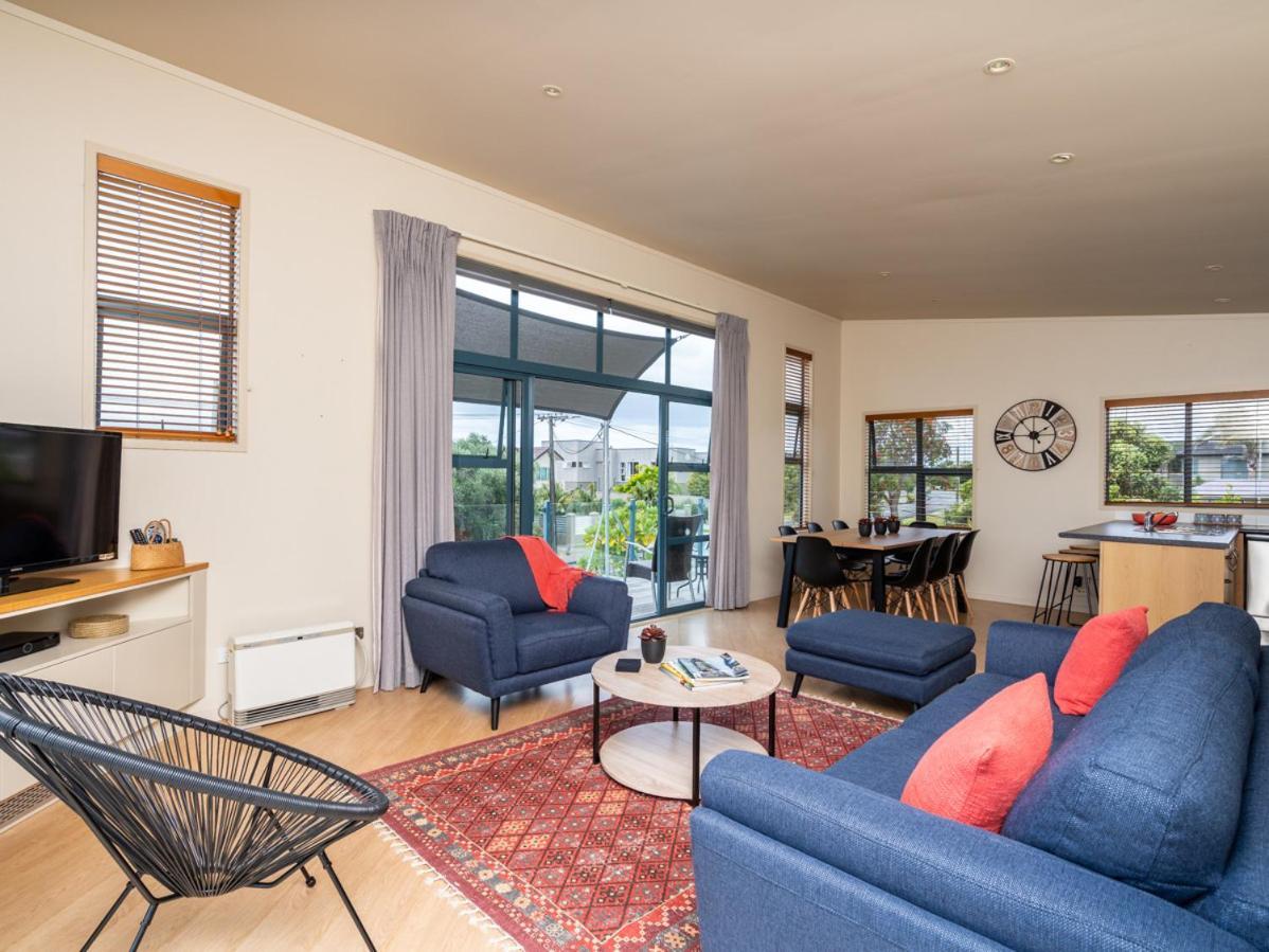 Oceans 8 - Mangawhai Heads Holiday Home 외부 사진