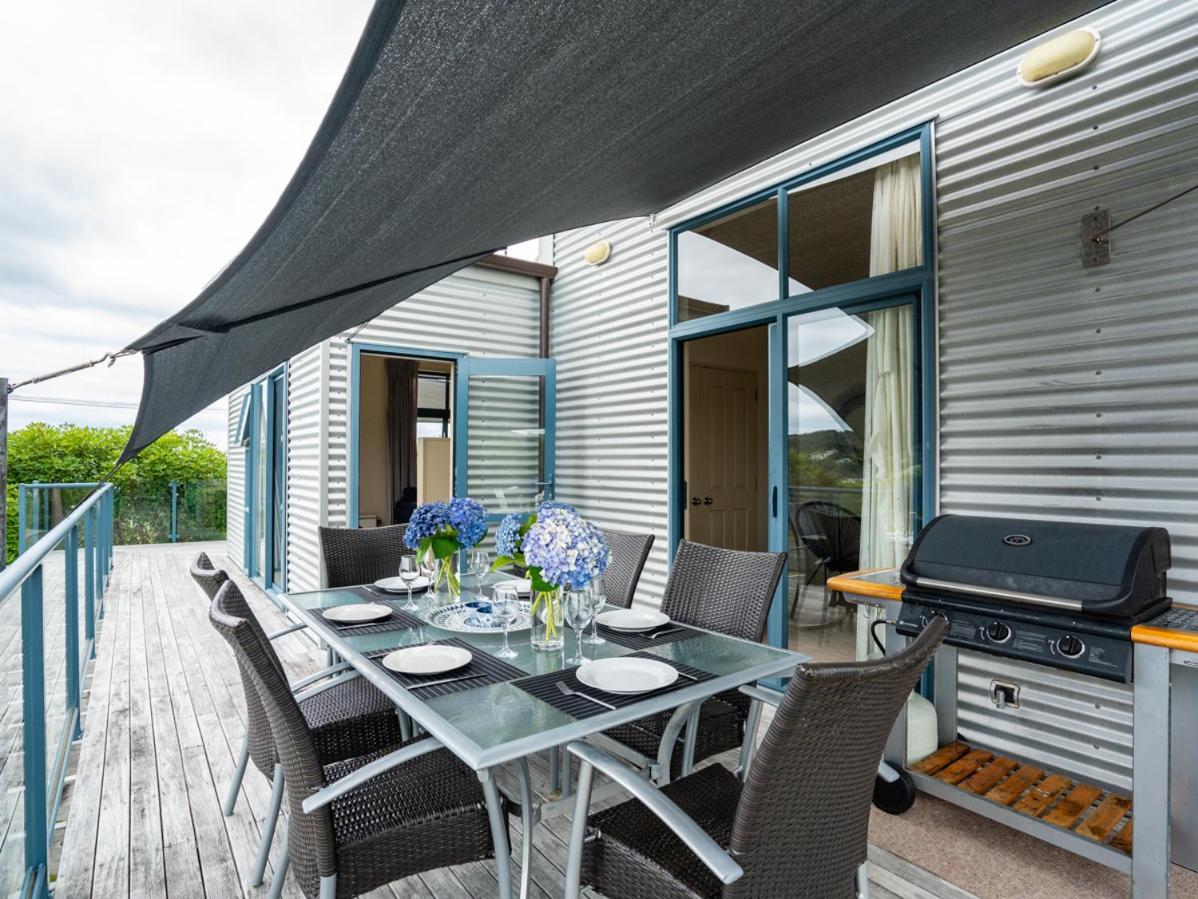 Oceans 8 - Mangawhai Heads Holiday Home 외부 사진
